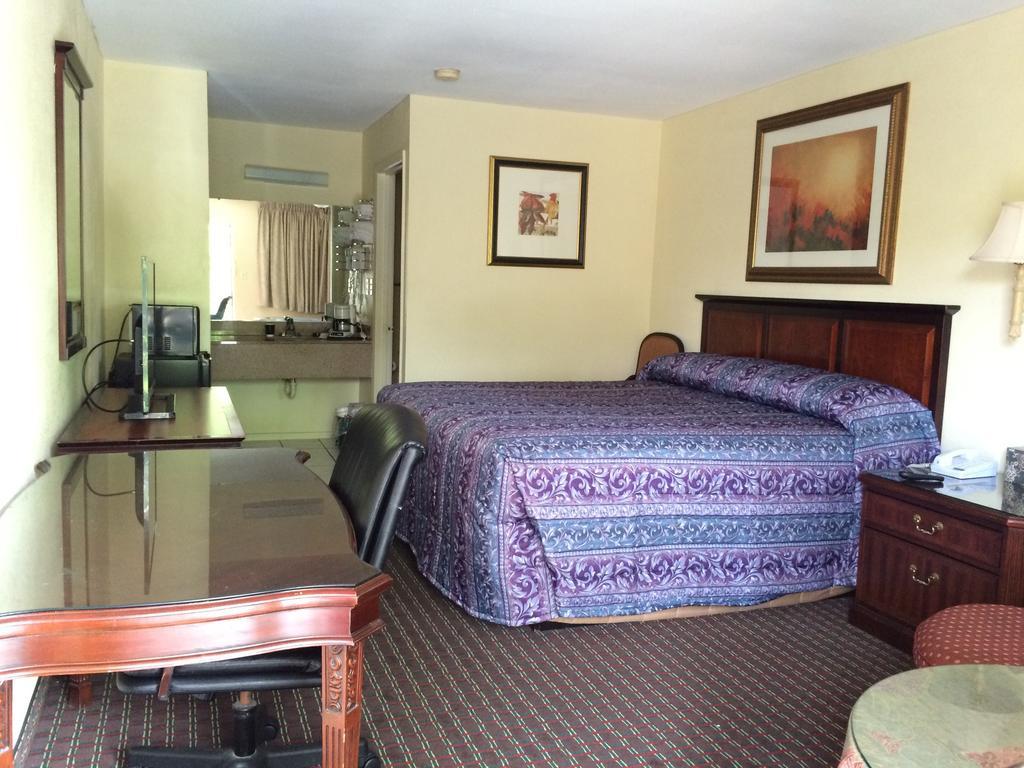 Knights Inn Augusta Fort Gordon Zimmer foto